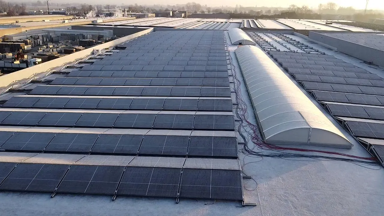 Rooftop photovoltaic installation